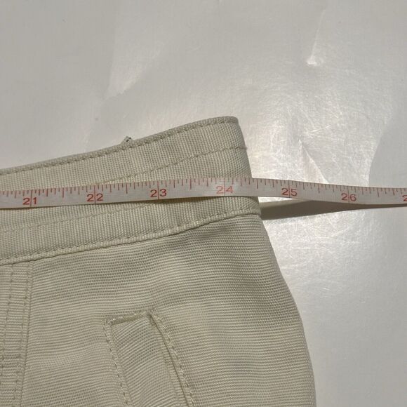 Tommy Bahama Shorts Mens Size 44 Key Grip Cargo Beige Comfort Casual Vacation - Picture 3 of 12